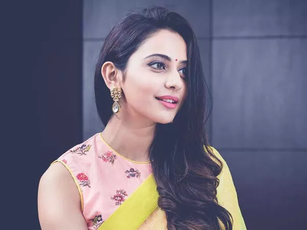 Rakul Preet Singh Said Suriya and Karthi Both are Best - Sakshi