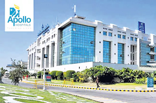 Apollo Hospitals founders may exit Apollo Munich Health Insurance - Sakshi