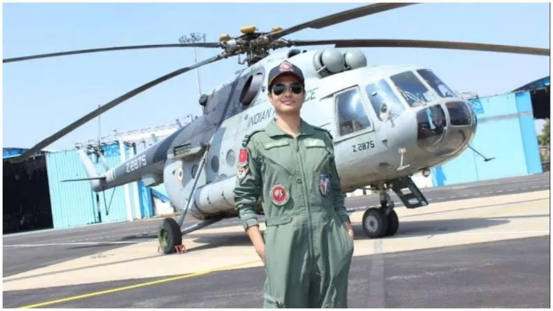 Hina Becomes First Indian Woman Flight Engineer - Sakshi