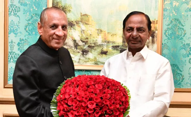 Telangana CM KCR Meets Governor Narasimhan at Raj Bhavan - Sakshi