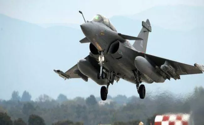 CAG Report On Rafale Deal Says NDA Govt Deals 2.86 Percent Cheaper - Sakshi