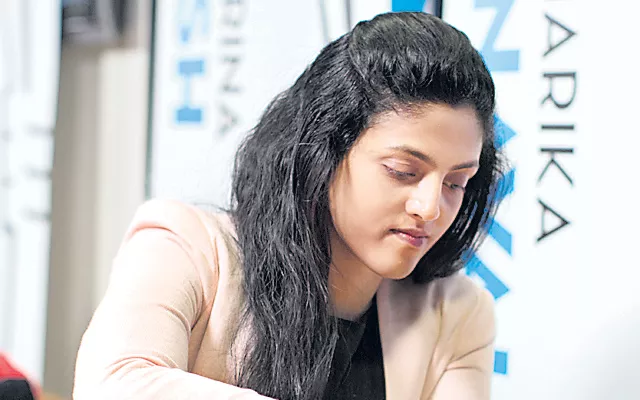 Harika dronavalli faced another draw - Sakshi