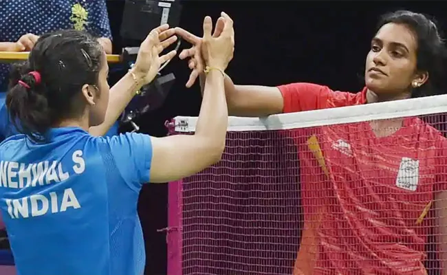 Saina Nehwal beats PV Sindhu in Badminton Nationals - Sakshi