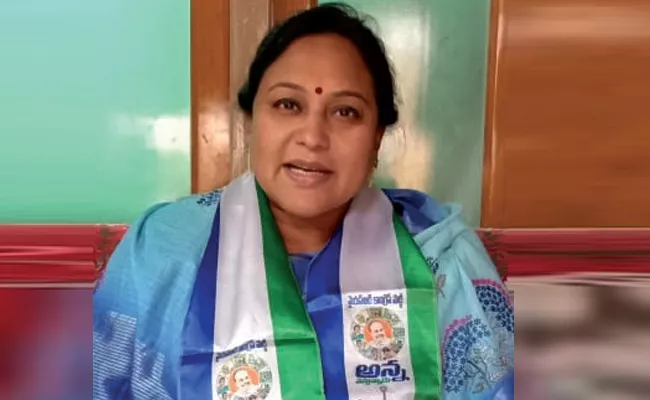 Reddy Shanthi Slams Chandrtababu Naidu - Sakshi