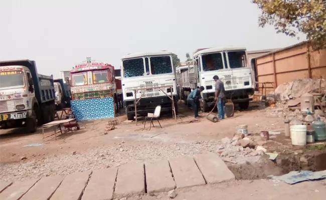 Lorry Buiding Sheds in Krishna - Sakshi