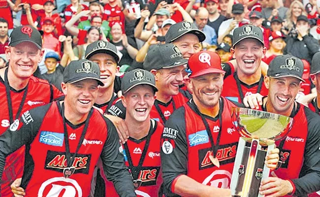  Melbourne Renegades beat Melbourne Stars to win title - Sakshi