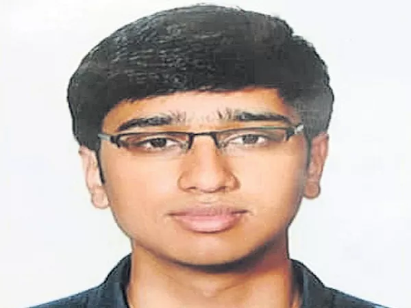 IIT student committed suicide in Hyderabad - Sakshi