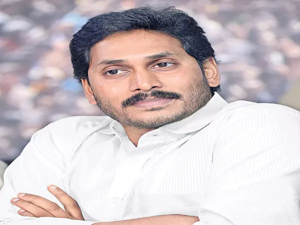 YS Jagan Fires On Chandrababu About Farmer Death - Sakshi