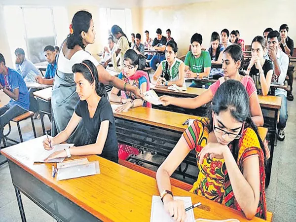 Lawcet applications from March 15 - Sakshi