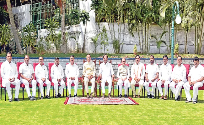 KCR Expands Telangana Cabinet - Sakshi