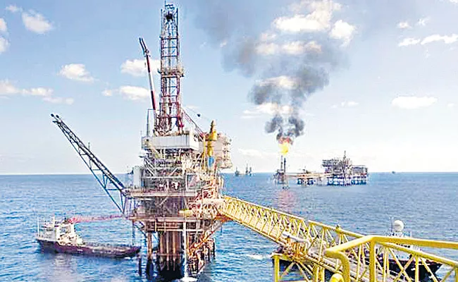 ONGC, RIL to get gas pricing, marketing freedom for discoveries - Sakshi