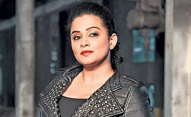 Priyamani to make her comeback with a small film - Sakshi