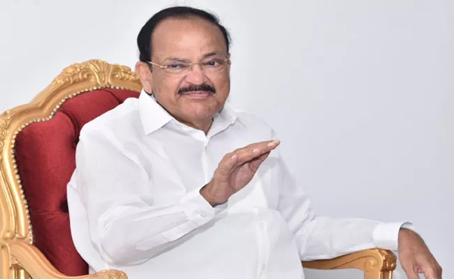 Vice president venkaiah naidu praise for YSR biopic Yatra movie - Sakshi