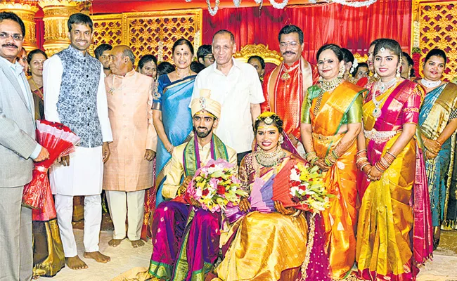 Sikh Reddy and Sumeeth Reddy married - Sakshi