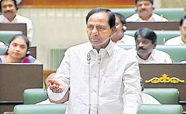 Two Women Ministers Would Be Inducted Into Cabinet Says KCR - Sakshi