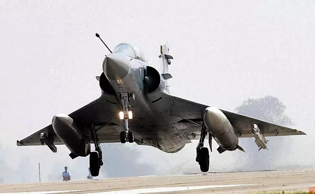 Mirage 2000 jets cross LoC, destroy PoK terror camp  - Sakshi