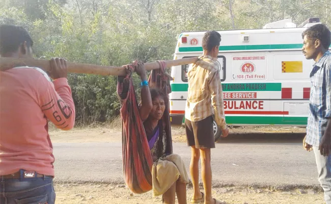 Tribal Villagers Suffering With Road Transport in Visakhapatnam - Sakshi