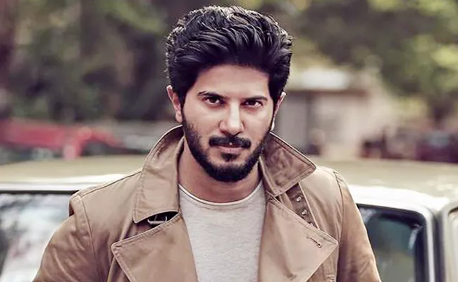 Yatra Director Mahi V Raghav to direct Dulquer Salmaan - Sakshi