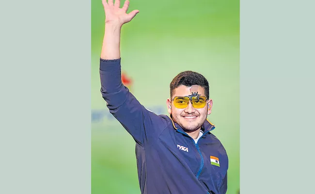 Indian shooters disappointing - Sakshi