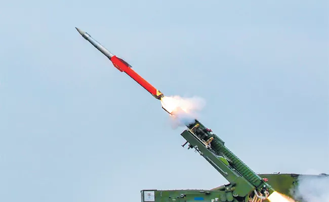 DRDO Successfully Test Twin Quick Reaction Air Missiles - Sakshi