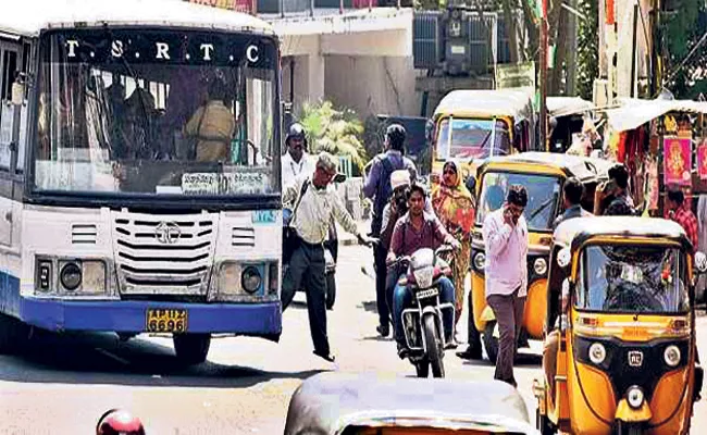 RTC Drivers And Staff Shortage in Hyderabad - Sakshi