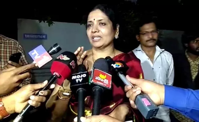 Jeevitha Rajasekhar File A Complaint Against Kaushik Reddy - Sakshi