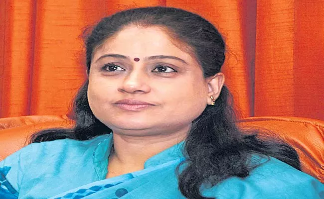 VijayaShanthi Questions KCR Stand Over Mamata Banerjee And Centre War - Sakshi