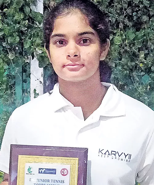 Sanjana finishes runners up in Indore - Sakshi