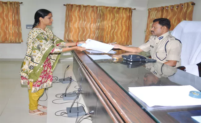 Meekosam Programme in DSP CI Office - Sakshi