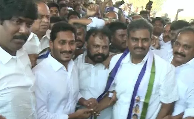 Kotla Harshavardhan Reddy Joins YSRCP - Sakshi