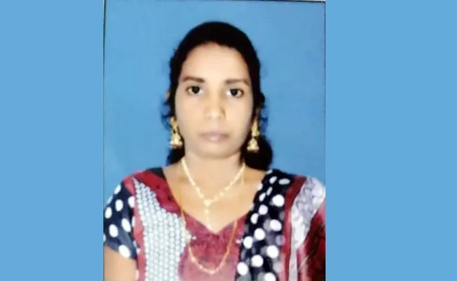 Married Woman Commits Suicide - Sakshi