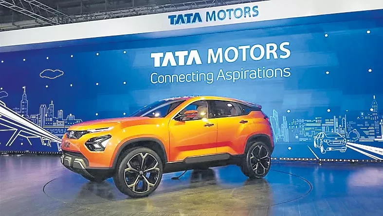  Tata Motors face biggest quarterly loss of Rs 26961 crore for Q3 2018 - Sakshi