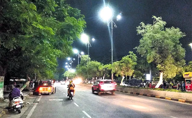 Street Lights In Hyderabad - Sakshi