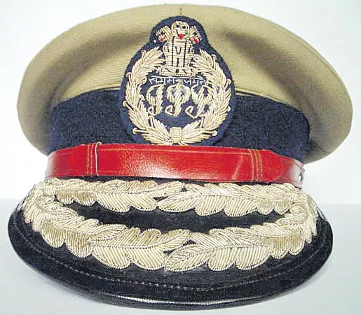 Transfers of seven IPS officers in Telangana - Sakshi