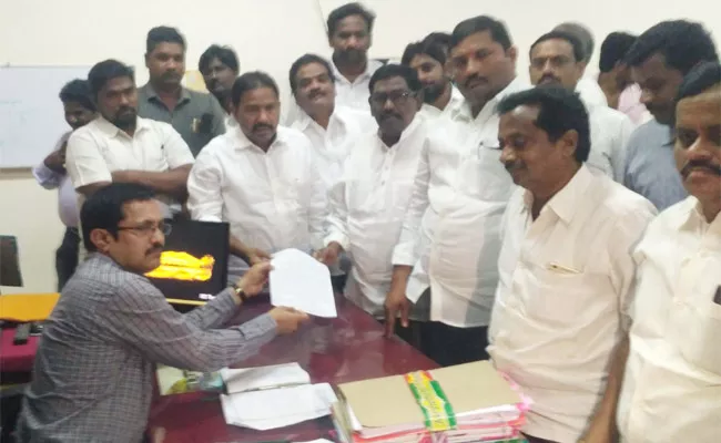 TDP Leaders Voter Names Removed in East Godavari - Sakshi