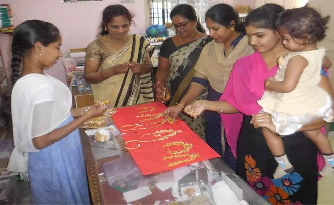 One Gram Jewelry Which Increases The Beauty Of Ladies - Sakshi