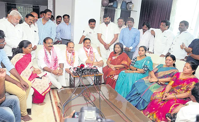 TRS Play Important Role In All Over Indian Politics - Sakshi