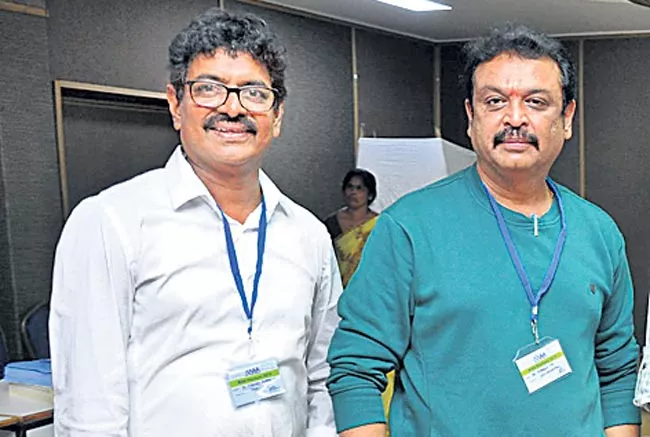 Shivaji Raja and Naresh in the race of Movie Artist Association Elections - Sakshi