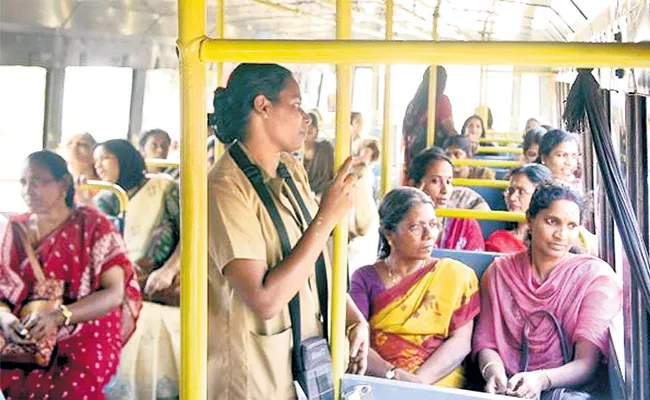 Hyderabad Women Use Public Transport System - Sakshi