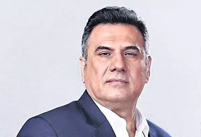 Boman Irani to make Kannada debut with Yuvarathnaa - Sakshi