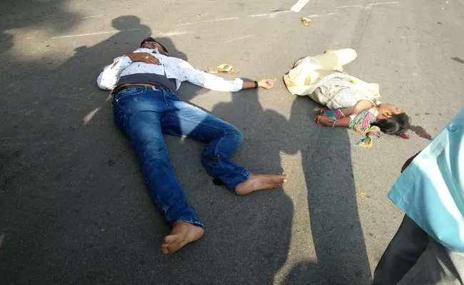 Newly Married Couple Killed In Road Accident In Bhongiri - Sakshi