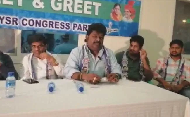 Aavirbhava dinitsvam of ysrcp at Dubai - Sakshi