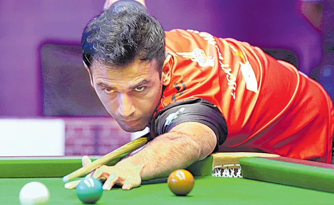 Lucky Vatnani Leads in Snooker Championship - Sakshi