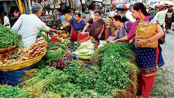 WPI inflation Rises to 2.93 Percent  in February on Costlier Vegetables,Fuel - Sakshi