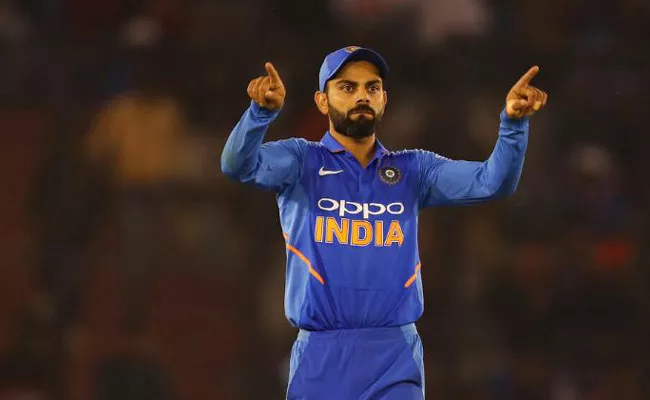 Captain has to be in inner circle, Vengsarkar against Kohli fielding in the deep - Sakshi