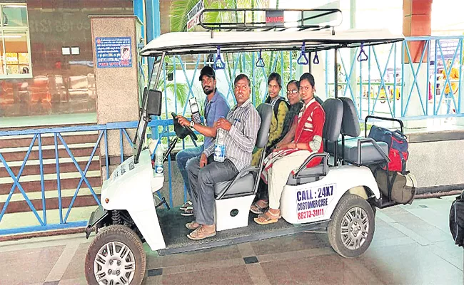 Battery Cars in Secunderabad Railway Station - Sakshi