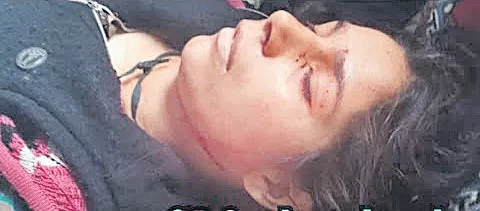 Woman special police officer shot dead in J&K's Shopian - Sakshi