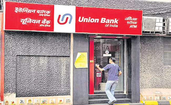 Union Bank reduced debt rates - Sakshi