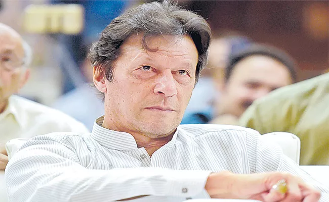 Shekhar Gupta Writes Guest Columns On Imran Khan Decisions In Pakistan - Sakshi