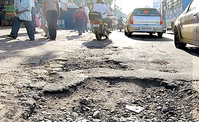 Road Safety on Road Works in Hyderabad - Sakshi